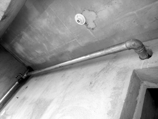 燃气管道穿厅过 购房人心惶惶 --凤凰房产贵阳