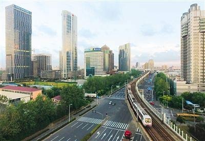 上海自贸区两年四亮点 近半数新增外企落户 --