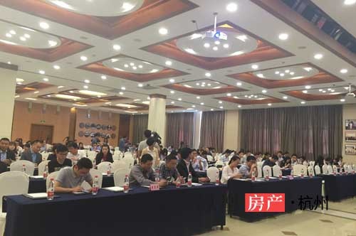 快讯:招商豪掷138亿拓荒铁路北万科首入三墩拍出地王