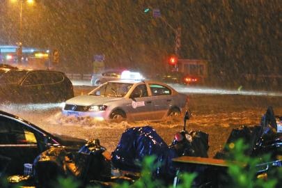 12日降水量达37.6毫米 15个检测点达大暴雨级