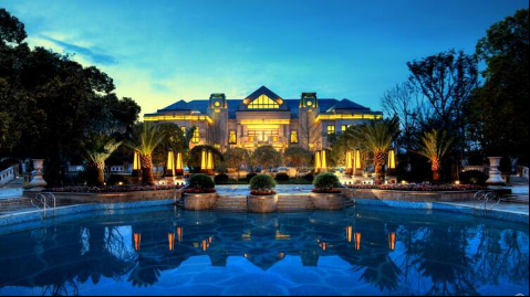 最牛帽子秀空降成都 华润金悦湾·悦府发布会