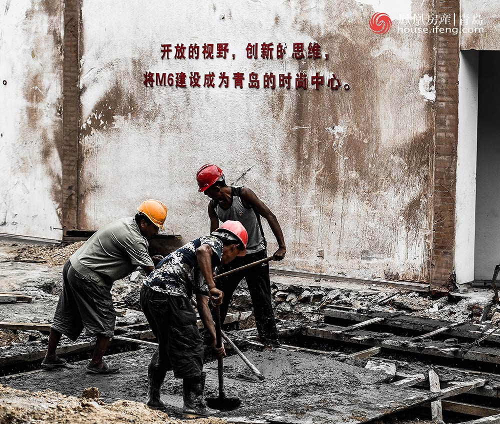 汗水之美——探访"秋老虎"下的建筑工人