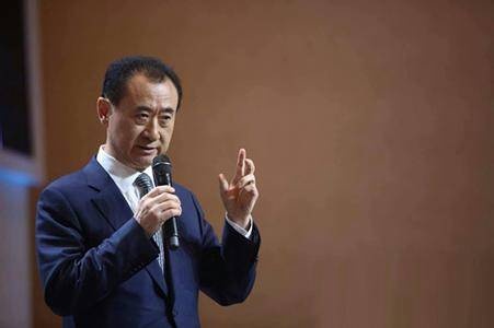 王健林:中国房地产泡沫史上最大 限购限贷都没