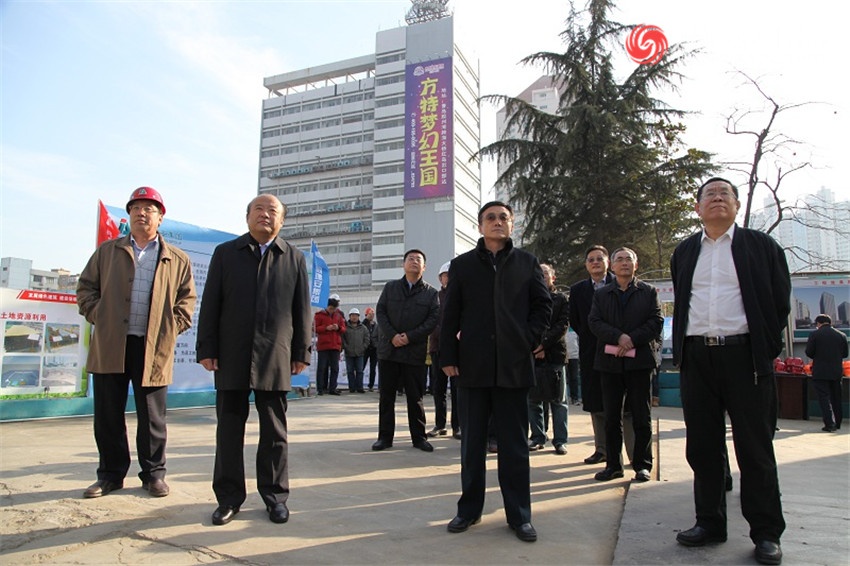 青岛政协主席张少军观摩青岛建安集团承建项目