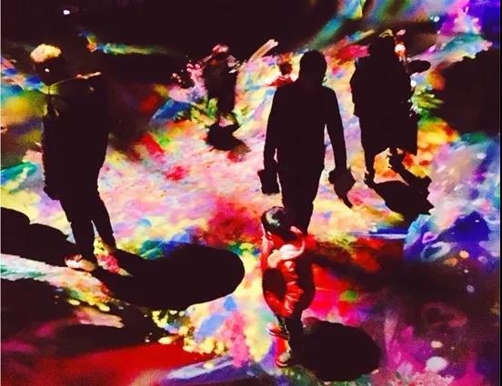 “网红”影像接连空降津城 商场为何喜欢光影科技展?