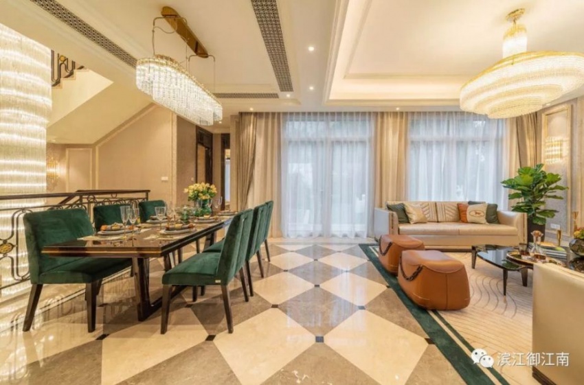 城芯地铁奢配豪宅 滨江集团巅峰力作!