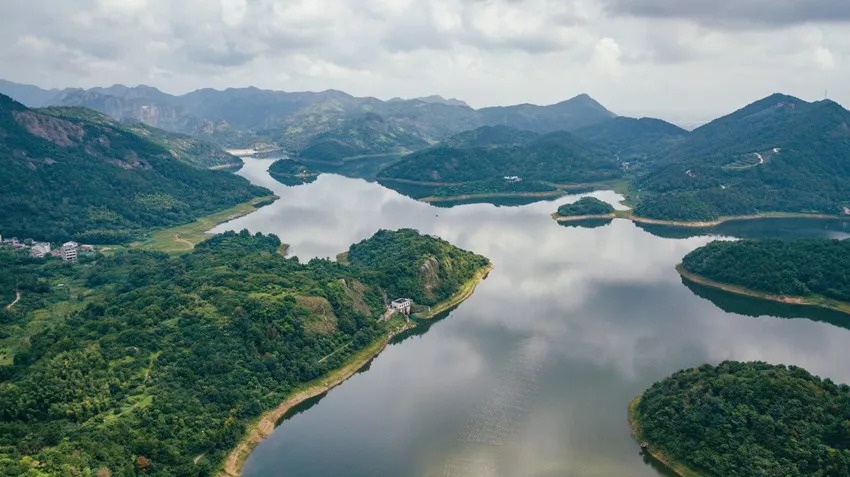 其中湖漫水库981万方,太湖水库1528万方,花芯水库168万方,桐岭水库211