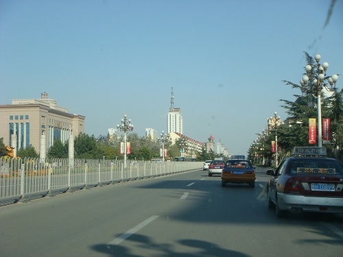 济宁市公路管理局让每一条公路都成为文明的风