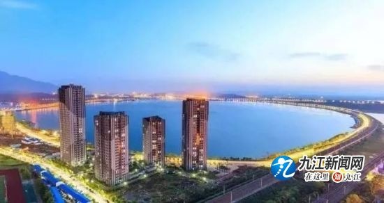 从"八里湖时代"走向"赛城湖时代" 迈步从头越,再造一座生态新城