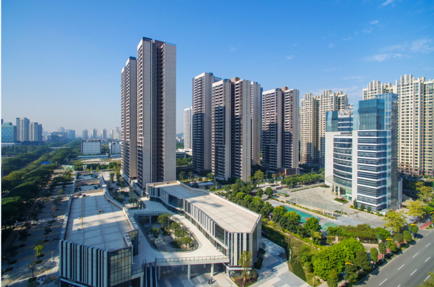 购房 楼盘快讯 保利mall也在紧密的施工当中,预计今年将成为项目一大