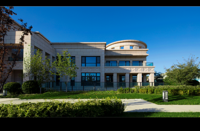 院骋隽雅人生东亚尚院携手捷豹路虎高端试驾会暨金融精英沙龙圆满落幕