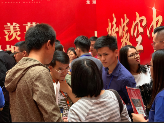 云峰原著推出的"空中墅"就因优质的户型吸引了众多三代同堂家庭的目光