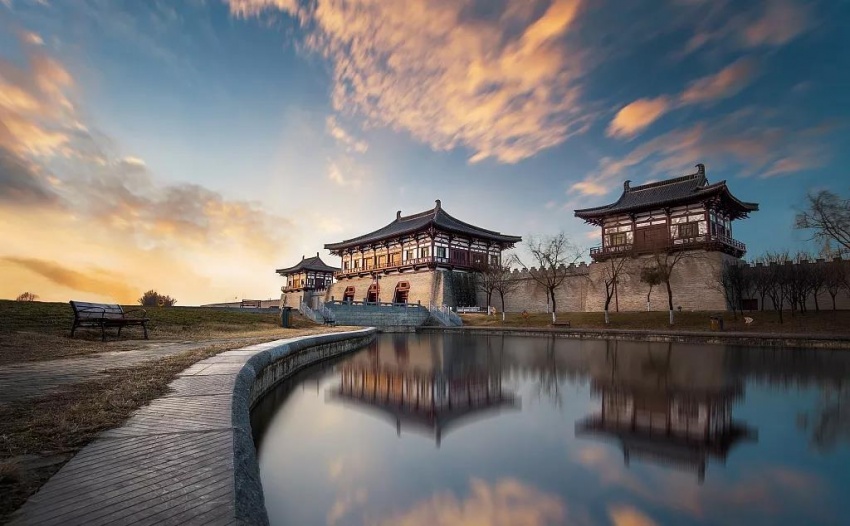 建业·大城小院 | 文化中轴上的精神礼赞