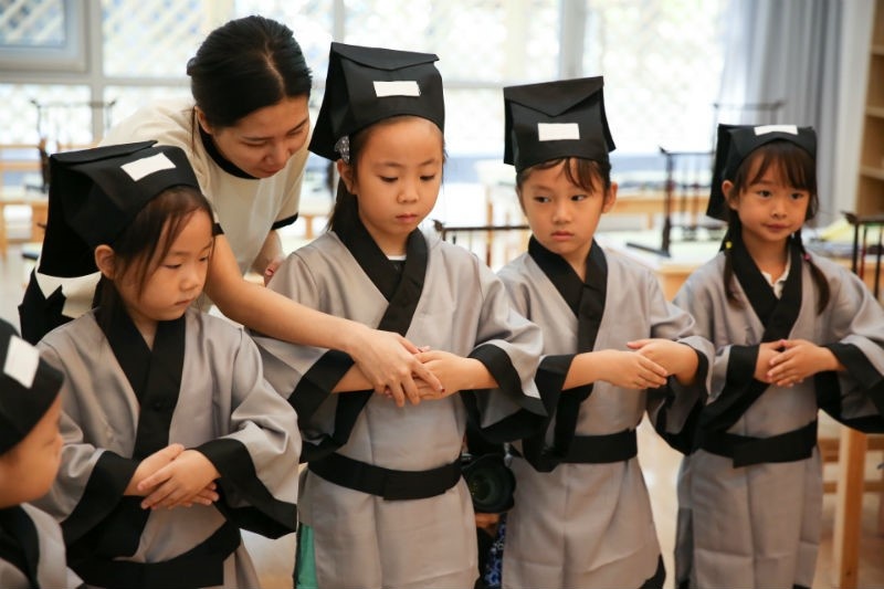 国学夏令营|这个暑假,让孩子成为一个儒雅好少年