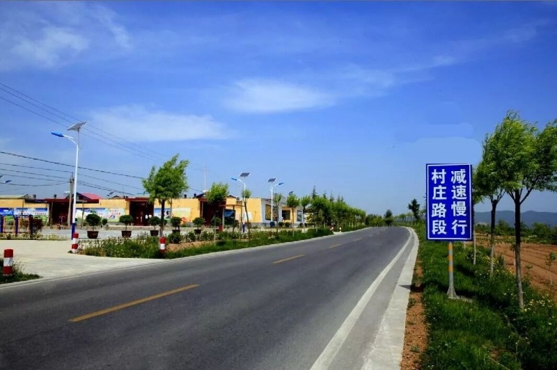 老百姓的致富路民心路任城喻屯镇镇级公路竣工通车